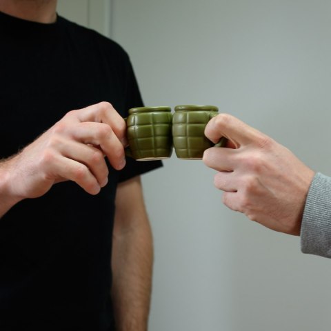 Grenade Shot Kieliszek Granat militarny do wódki Grenade Shot Kieliszek Granat militarny do wódki