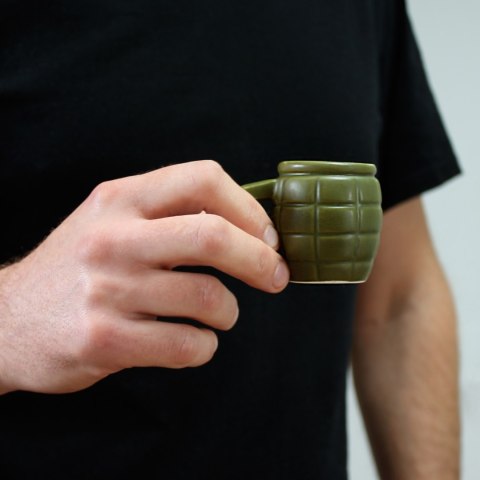 Grenade Shot Kieliszek Granat militarny do wódki Grenade Shot Kieliszek Granat militarny do wódki