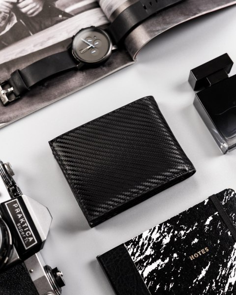 Poziomy, skórzany portfel męski CARBON - Peterson Poziomy, skórzany portfel męski CARBON - Peterson