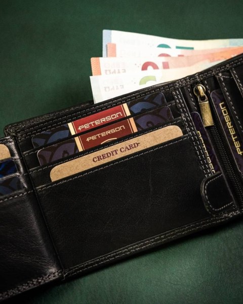 Klasyczny, skórzany portfel męski z systemem RFID - Peterson Klasyczny, skórzany portfel męski z systemem RFID - Peterson