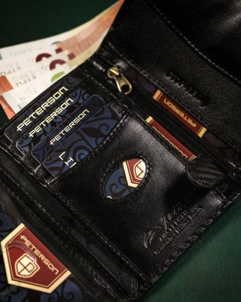 Duży, pionowy portfel męski ze skóry naturalnej - Peterson Duży, pionowy portfel męski ze skóry naturalnej - Peterson