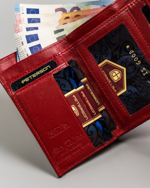 Mały, skórzany portfel damski z systemem RFID - Peterson Mały, skórzany portfel damski z systemem RFID - Peterson