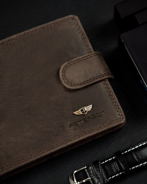 Poziomy portfel męski ze skóry naturalnej, system RFID Protect - Peterson Poziomy portfel męski ze skóry naturalnej, system RFID Protect - Peterson