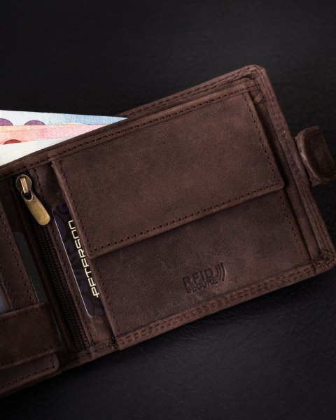 Poziomy portfel męski ze skóry naturalnej, system RFID Protect - Peterson Poziomy portfel męski ze skóry naturalnej, system RFID Protect - Peterson