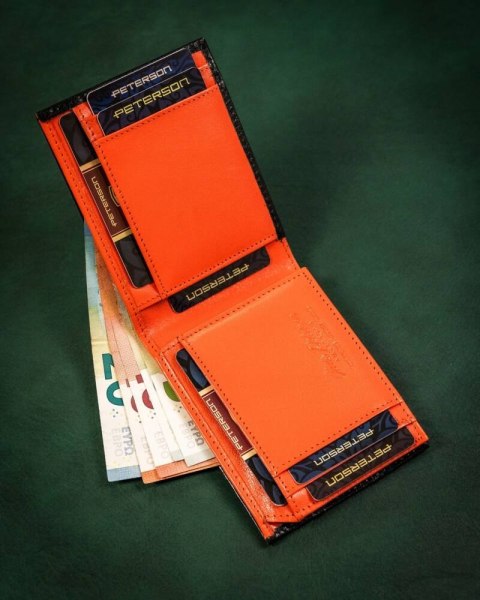 Niewielki, skórzany portfel męski z systemem RFID - Peterson Niewielki, skórzany portfel męski z systemem RFID - Peterson