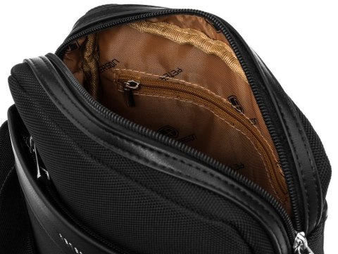 Codzienna torebka męska crossbody - Peterson Codzienna torebka męska crossbody - Peterson