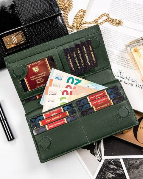 Elegancki portfel damski na magnes - Peterson Elegancki portfel damski na magnes - Peterson