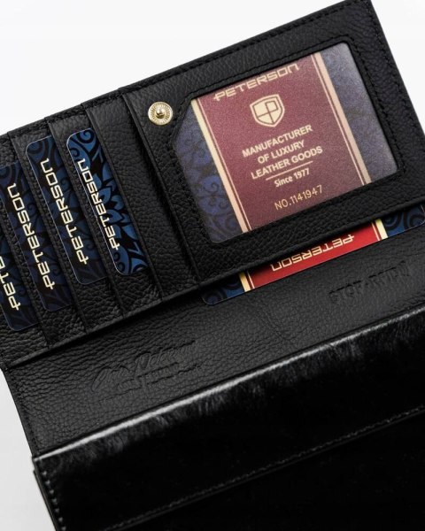 Skórzany portfel damski z klapką na zatrzask - Peterson Skórzany portfel damski z klapką na zatrzask - Peterson