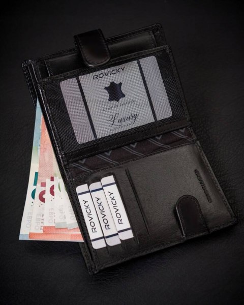 Portfel męski ze skóry naturalnej wyposażony w system RFID - Rovicky Portfel męski ze skóry naturalnej wyposażony w system RFID - Rovicky