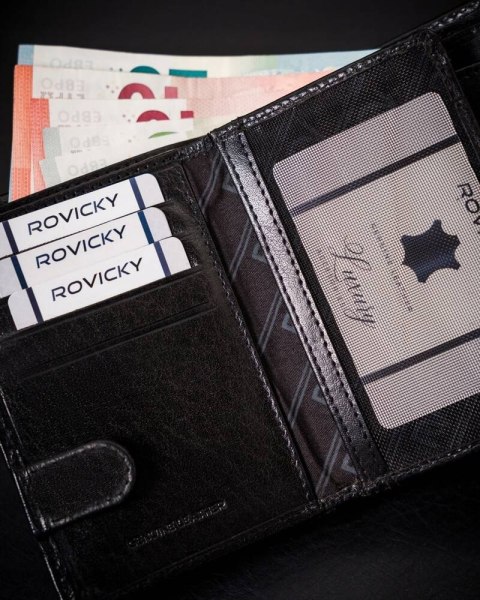 Portfel męski ze skóry naturalnej wyposażony w system RFID - Rovicky Portfel męski ze skóry naturalnej wyposażony w system RFID - Rovicky