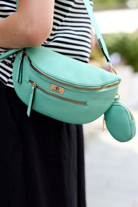 Saszetka damska crossbody ze skóry ekologicznej - Rovicky Saszetka damska crossbody ze skóry ekologicznej - Rovicky