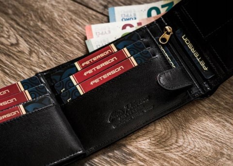 Skórzany portfel męski z systemem RFID - Peterson Skórzany portfel męski z systemem RFID - Peterson
