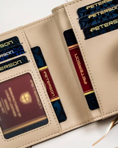 Modny portfel damski ze skóry ekologicznej - Peterson Modny portfel damski ze skóry ekologicznej - Peterson