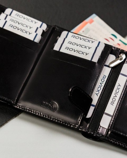 Skórzany, duży portfel męski z systemem RFID - Rovicky Skórzany, duży portfel męski z systemem RFID - Rovicky