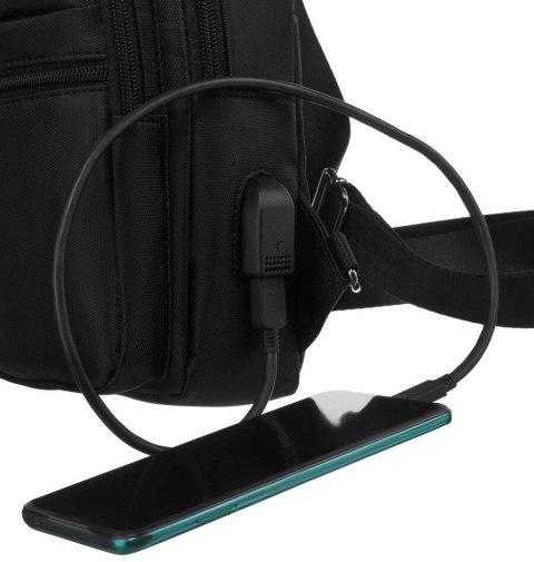 Saszetka męska-plecaczek na ramię z portem USB - Peterson Saszetka męska-plecaczek na ramię z portem USB - Peterson
