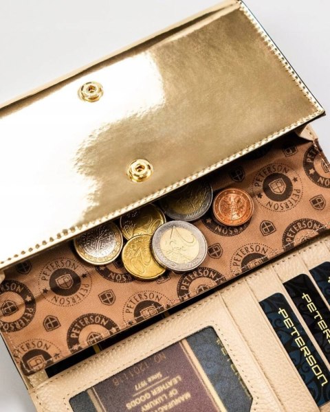 Czarno-złoty, elegancki portfel damski zamykany na zatrzask - Peterson Czarno-złoty, elegancki portfel damski zamykany na zatrzask - Peterson