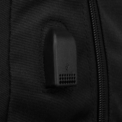 Plecak szkolny w kolorze czarnym z portem USB - Peterson Plecak szkolny w kolorze czarnym z portem USB - Peterson