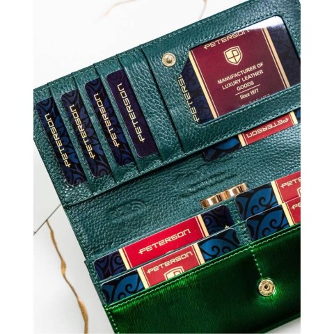 Modny zielony portfel damski z ochroną RFID - Peterson Modny zielony portfel damski z ochroną RFID - Peterson