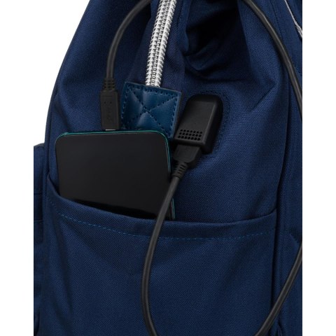Granatowy plecak podróżny z portem USB - Peterson Granatowy plecak podróżny z portem USB - Peterson