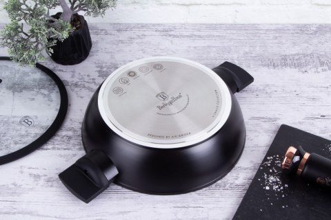 GARNEK Z POWŁOKĄ TYTANOWĄ NISKI 28CM 3.8L BERLINGER HAUS MONACO BH-7090 GARNEK Z POWŁOKĄ TYTANOWĄ NISKI 28CM 3.8L BERLINGER HAUS MONACO BH-7090