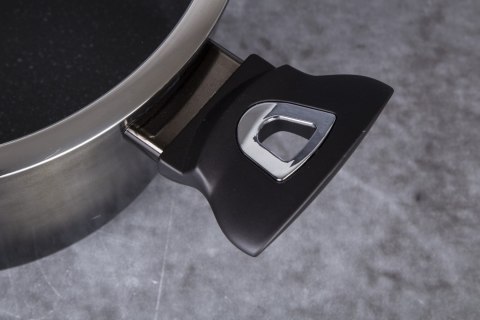 ZESTAW GARNKÓW Z POWŁOKĄ GRANITOWĄ 13-ELE BERLINGER HAUS SHINY BLACK BH-7032 ZESTAW GARNKÓW Z POWŁOKĄ GRANITOWĄ 13-ELE BERLINGER HAUS SHINY BLACK BH-7032