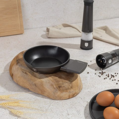PATELNIA MINI Z POWŁOKĄ TYTANOWĄ 16CM BERLINGER HAUS ANTRACIT BH-8136 PATELNIA MINI Z POWŁOKĄ TYTANOWĄ 16CM BERLINGER HAUS ANTRACIT BH-8136