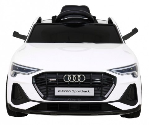 Audi E-Tron Sportback dla dzieci Biały + Pilot + Napęd 4x4 + Wolny Start + Radio MP3 + LED Audi E-Tron Sportback dla dzieci Biały + Pilot + Napęd 4x4 + Wolny Start + Radio MP3 + LED