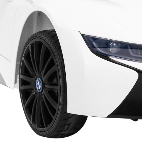 BMW I8 Lift Auto na akumulator Biały + Pilot + Wolny Start + 3-pkt pasy + MP3 USB + LED BMW I8 Lift Auto na akumulator Biały + Pilot + Wolny Start + 3-pkt pasy + MP3 USB + LED