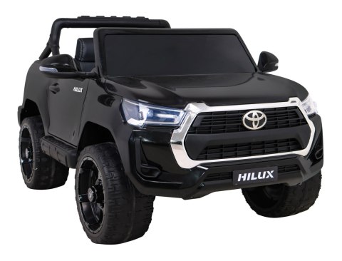 Toyota Hilux na akumulator dla dzieci Czarny + Napęd 4x4 + Pilot + 2 bagażniki + Radio MP3 + LED Toyota Hilux na akumulator dla dzieci Czarny + Napęd 4x4 + Pilot + 2 bagażniki + Radio MP3 + LED