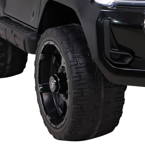 Toyota Hilux na akumulator dla dzieci Czarny + Napęd 4x4 + Pilot + 2 bagażniki + Radio MP3 + LED Toyota Hilux na akumulator dla dzieci Czarny + Napęd 4x4 + Pilot + 2 bagażniki + Radio MP3 + LED