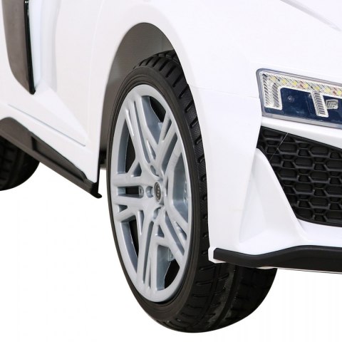 Audi R8 LIFT Samochodzik na akumulator Biały + Pilot + Koła EVA + MP3 + LED Audi R8 LIFT Samochodzik na akumulator Biały + Pilot + Koła EVA + MP3 + LED