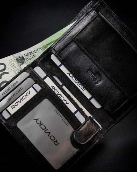 Duży, oryginalny portfel męski z naturalnej skóry licowej, RFID - Rovicky Duży, oryginalny portfel męski z naturalnej skóry licowej, RFID - Rovicky